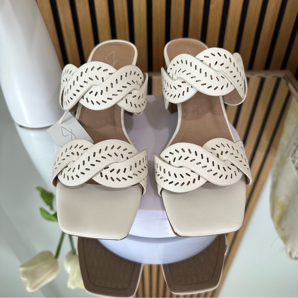 Joie Society Heeled Ivory Sandals Size 7.5 are NEW WITH TAGS